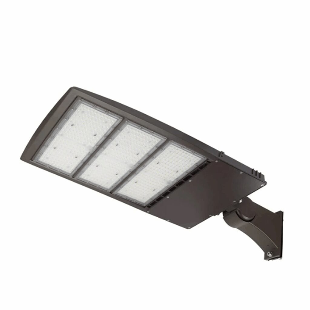 LED outdoor streetlight fixture on mounting arm